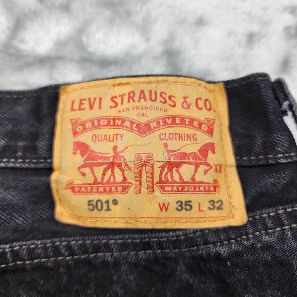 Vintage Levi's 501 Jeans Mens W35 L32 Faded Black Denim Button Fly Straight Leg - Picture 4 of 13